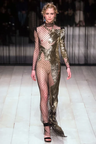 Look 35